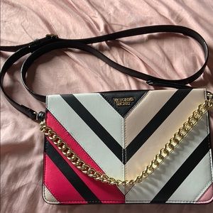 Cross body purse